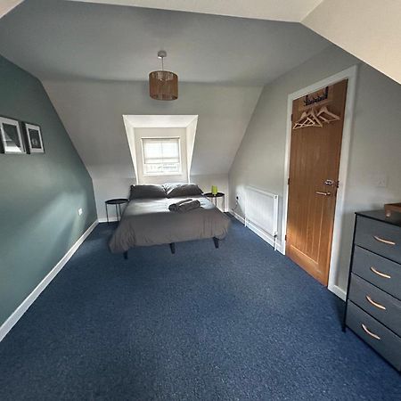Double Room Yeovil Town Centre Екстер'єр фото