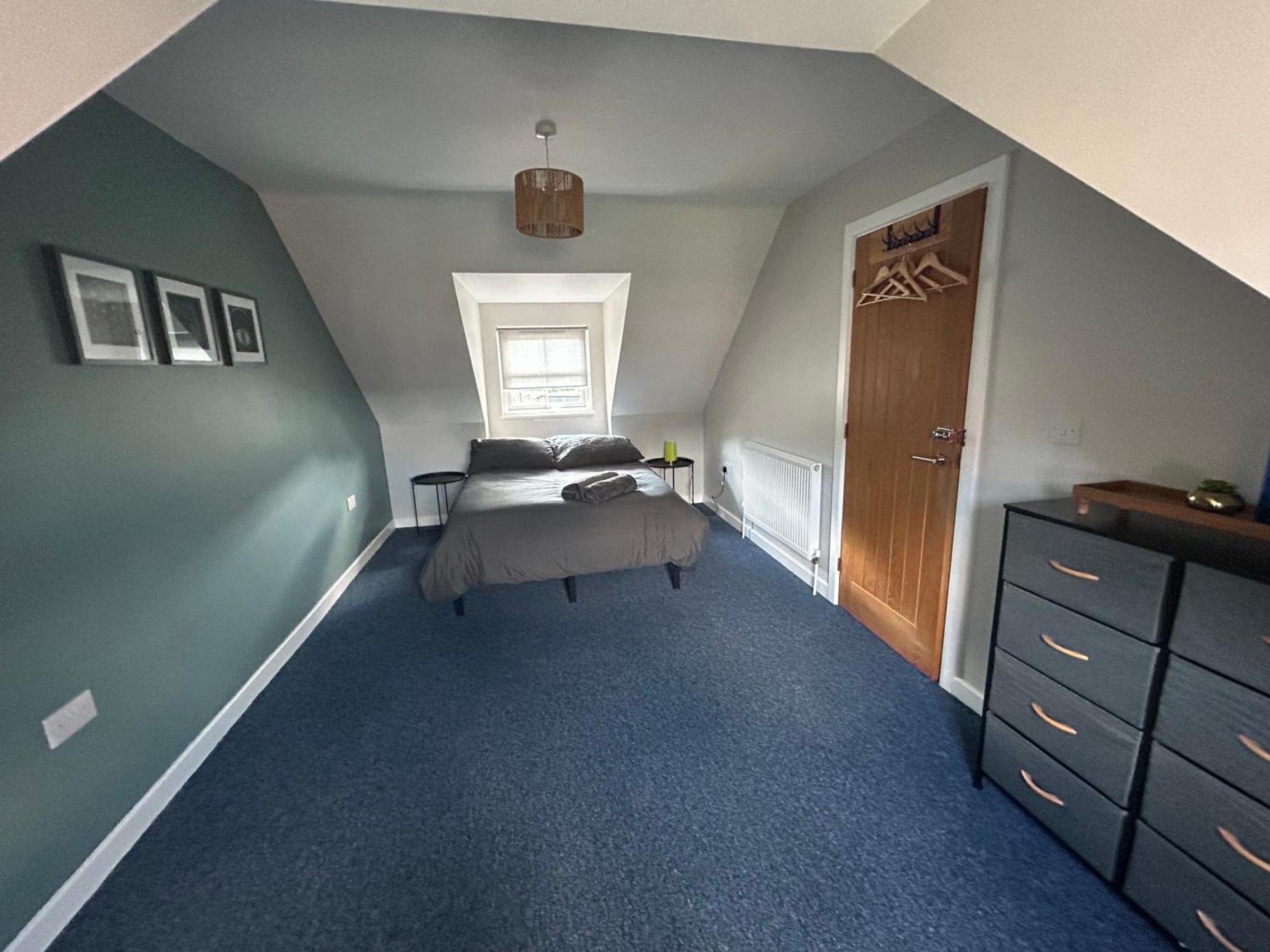 Double Room Yeovil Town Centre Екстер'єр фото